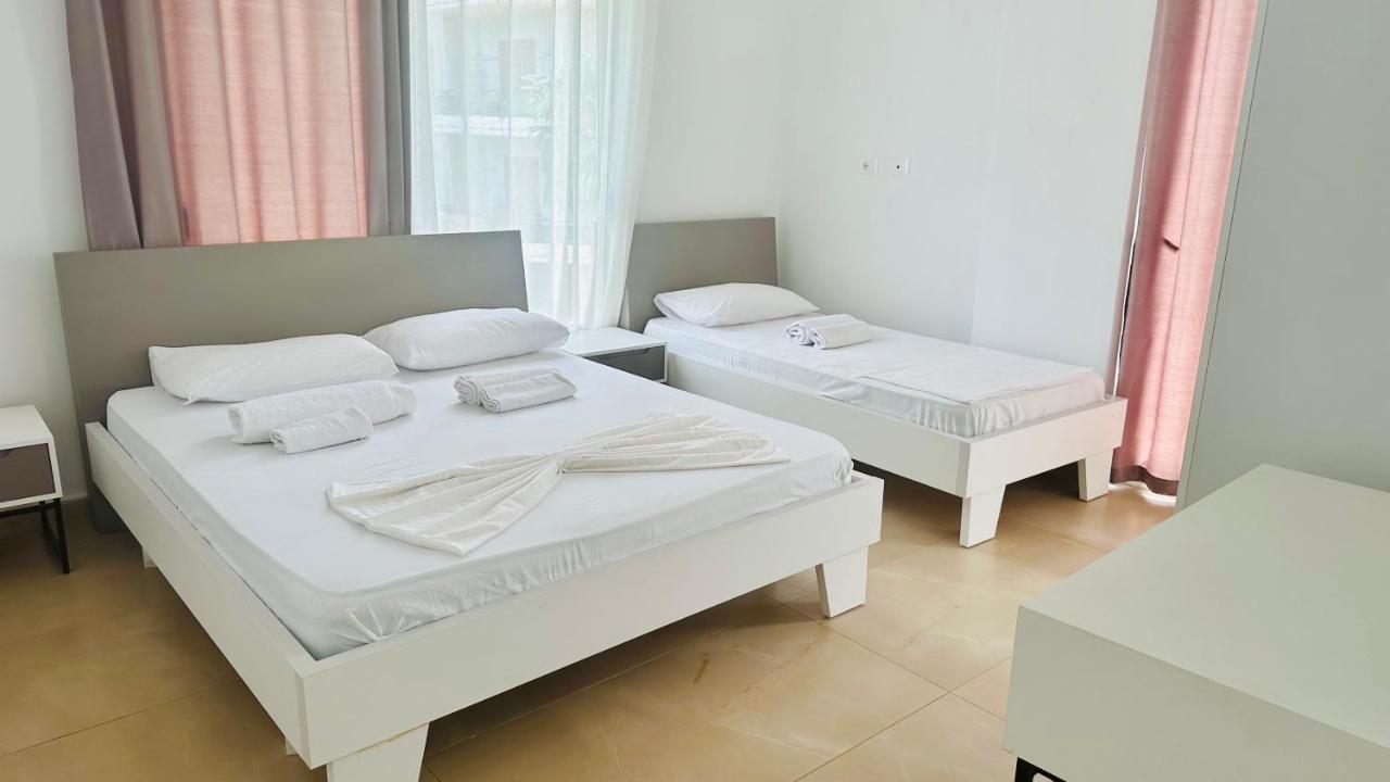 Villa Colombo Vlorë Exterior foto