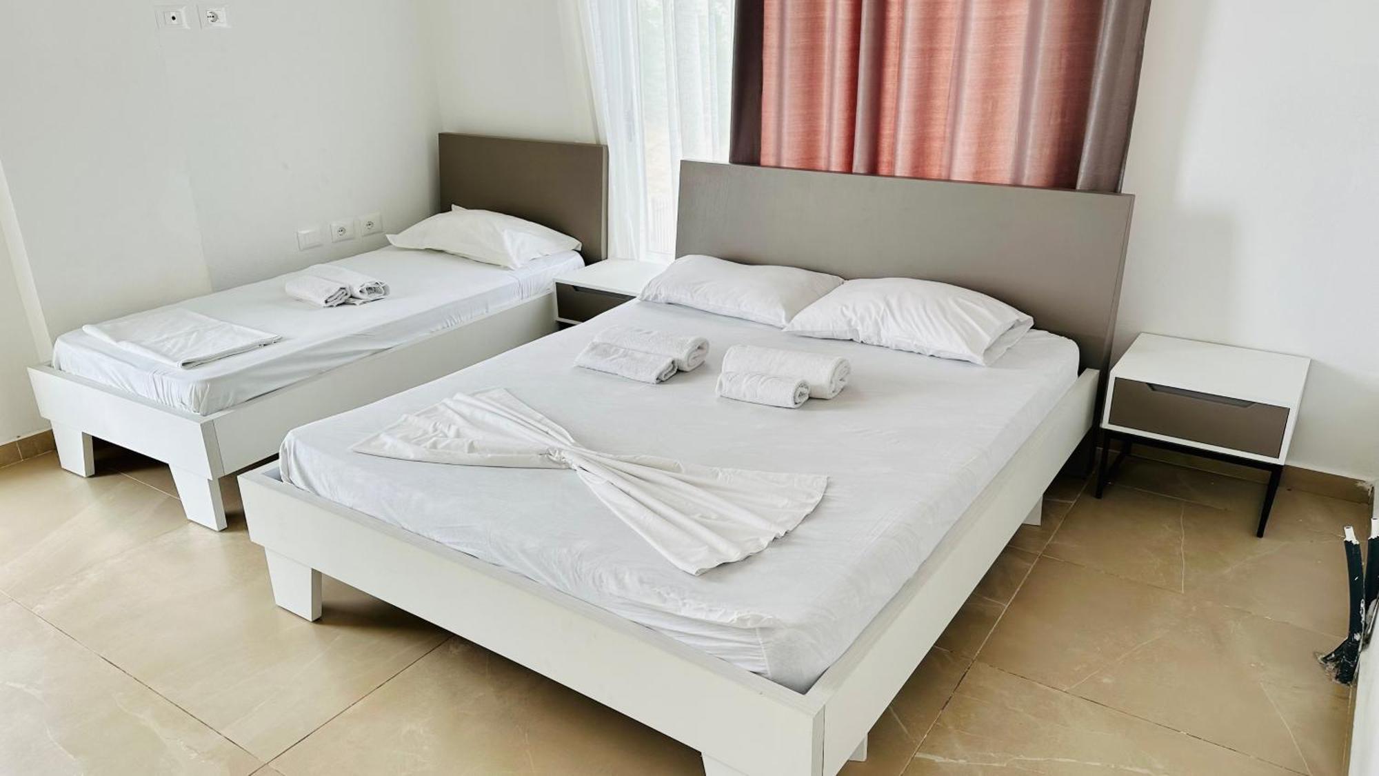 Villa Colombo Vlorë Exterior foto